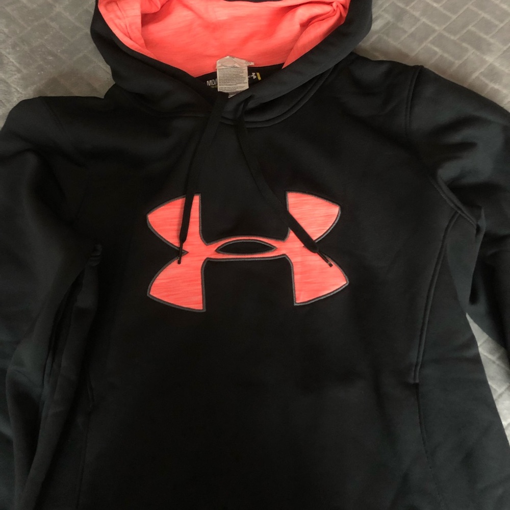 Women’s Under Armour Sweatshirt